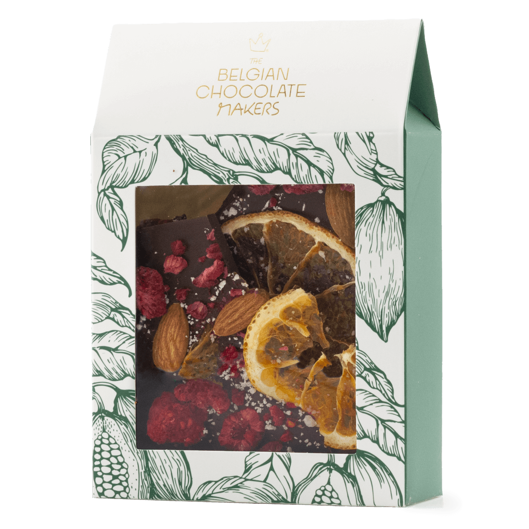 Gebroken repen pure chocolade met framboos, amandel en sinaasappel